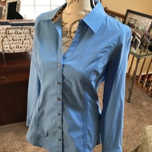 NWT Large Blue Slimfit Portofino shirt.